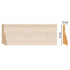Плинтус напольный Decomaster 193-18D ДМ (70*16*2400)